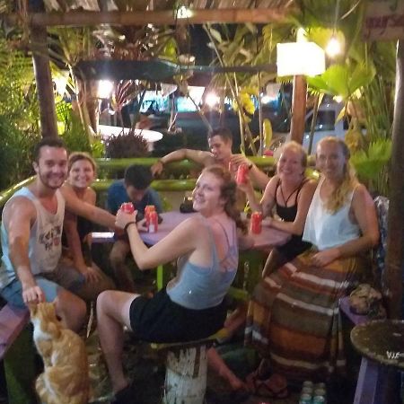 Coconut Hostel Bocas Town Esterno foto