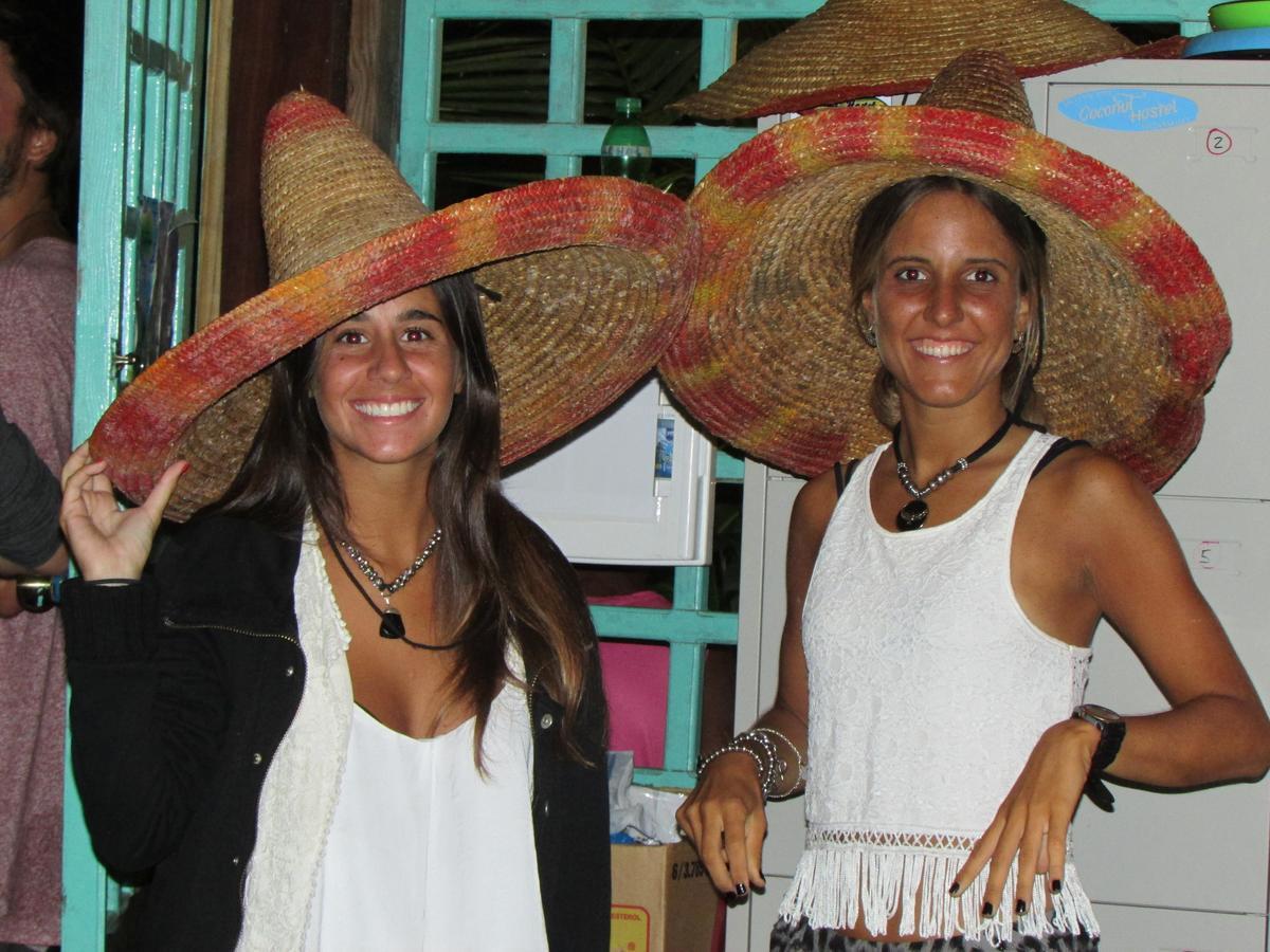Coconut Hostel Bocas Town Esterno foto