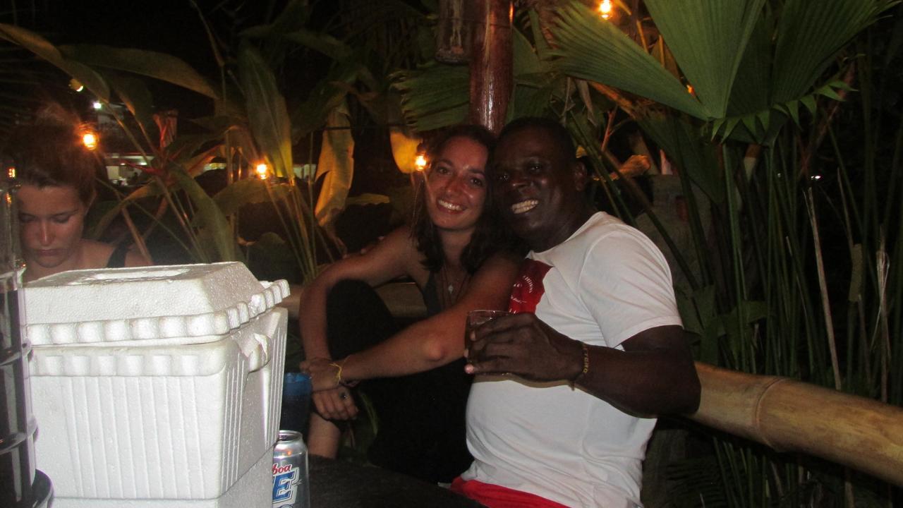 Coconut Hostel Bocas Town Esterno foto