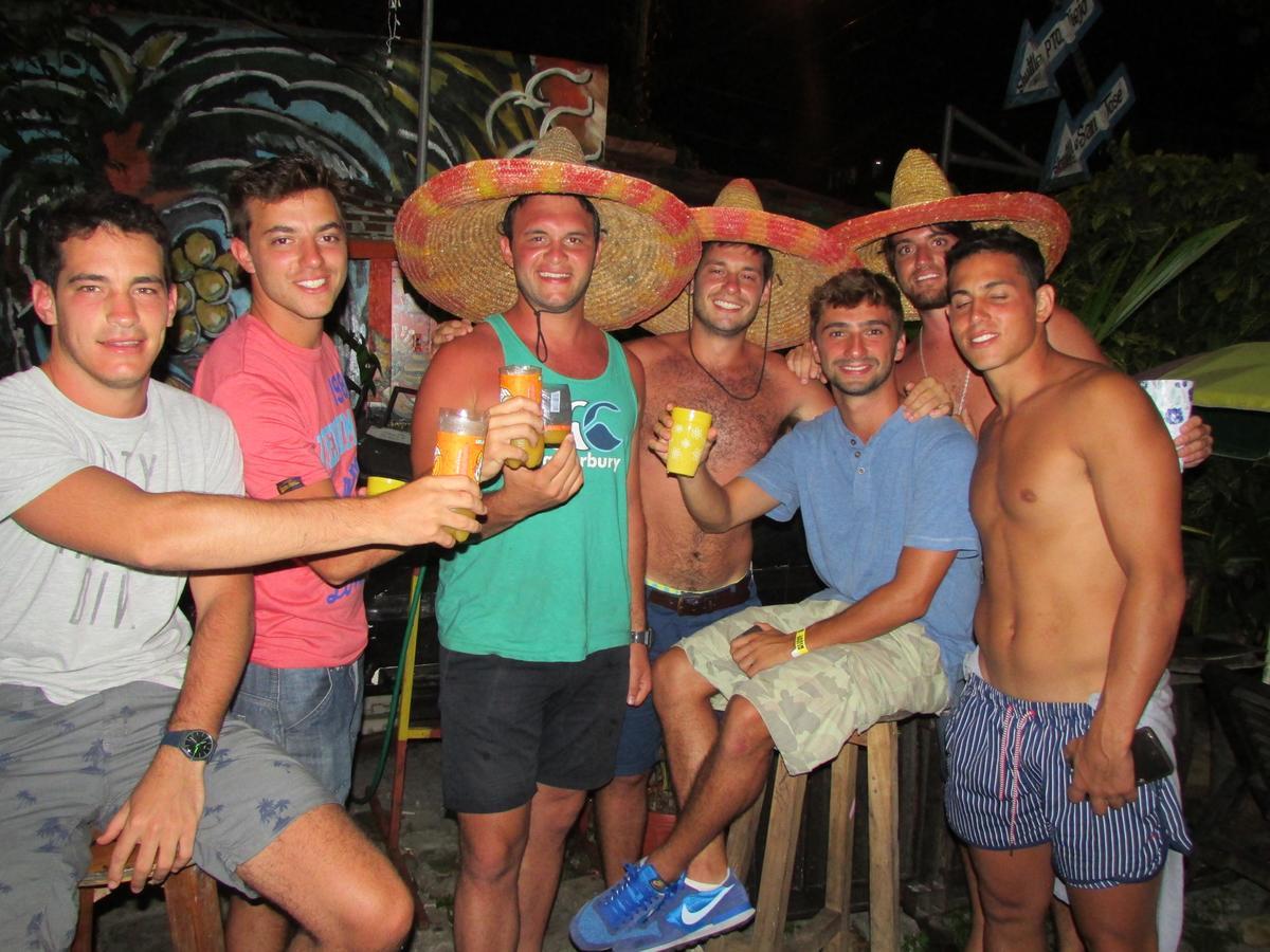 Coconut Hostel Bocas Town Esterno foto