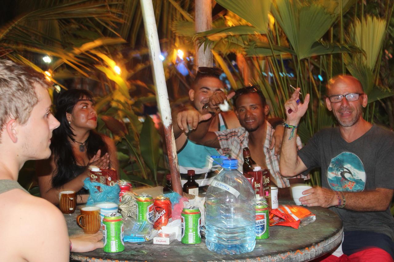 Coconut Hostel Bocas Town Esterno foto