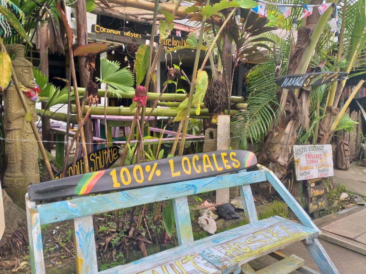 Coconut Hostel Bocas Town Esterno foto